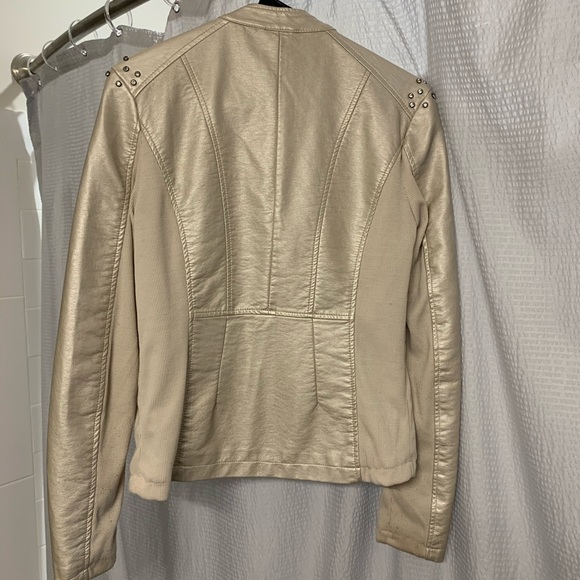 Jacket - Picture 3 of 3